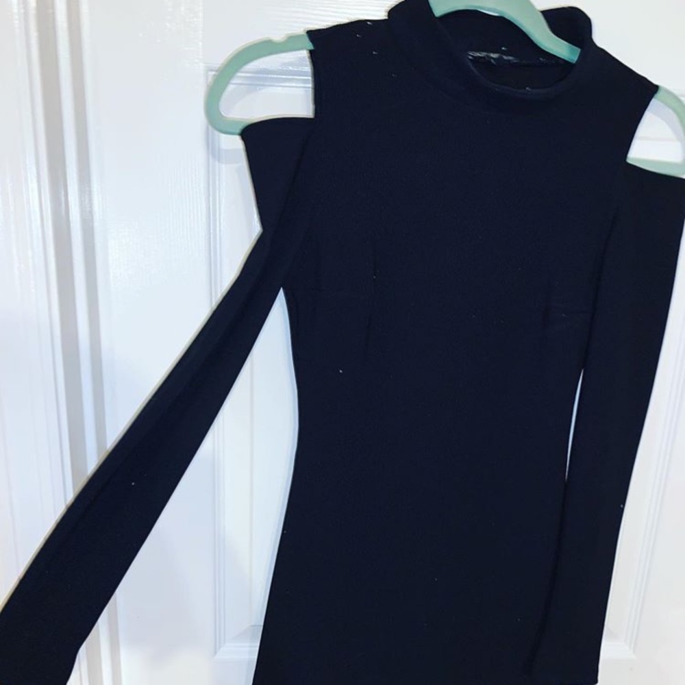 Express Cold Shoulder Ribbed Body Con Dress - Picture 2 of 3
